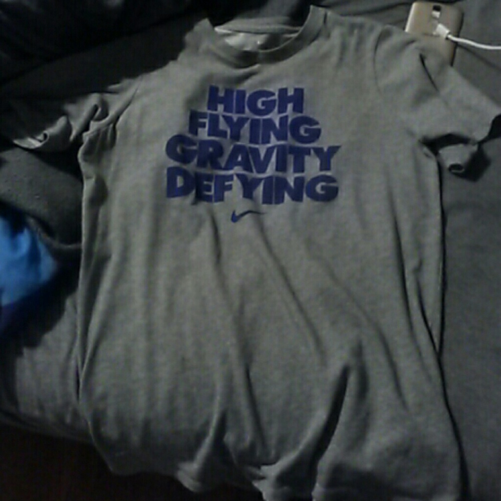 Boys Nike Tee Size XL